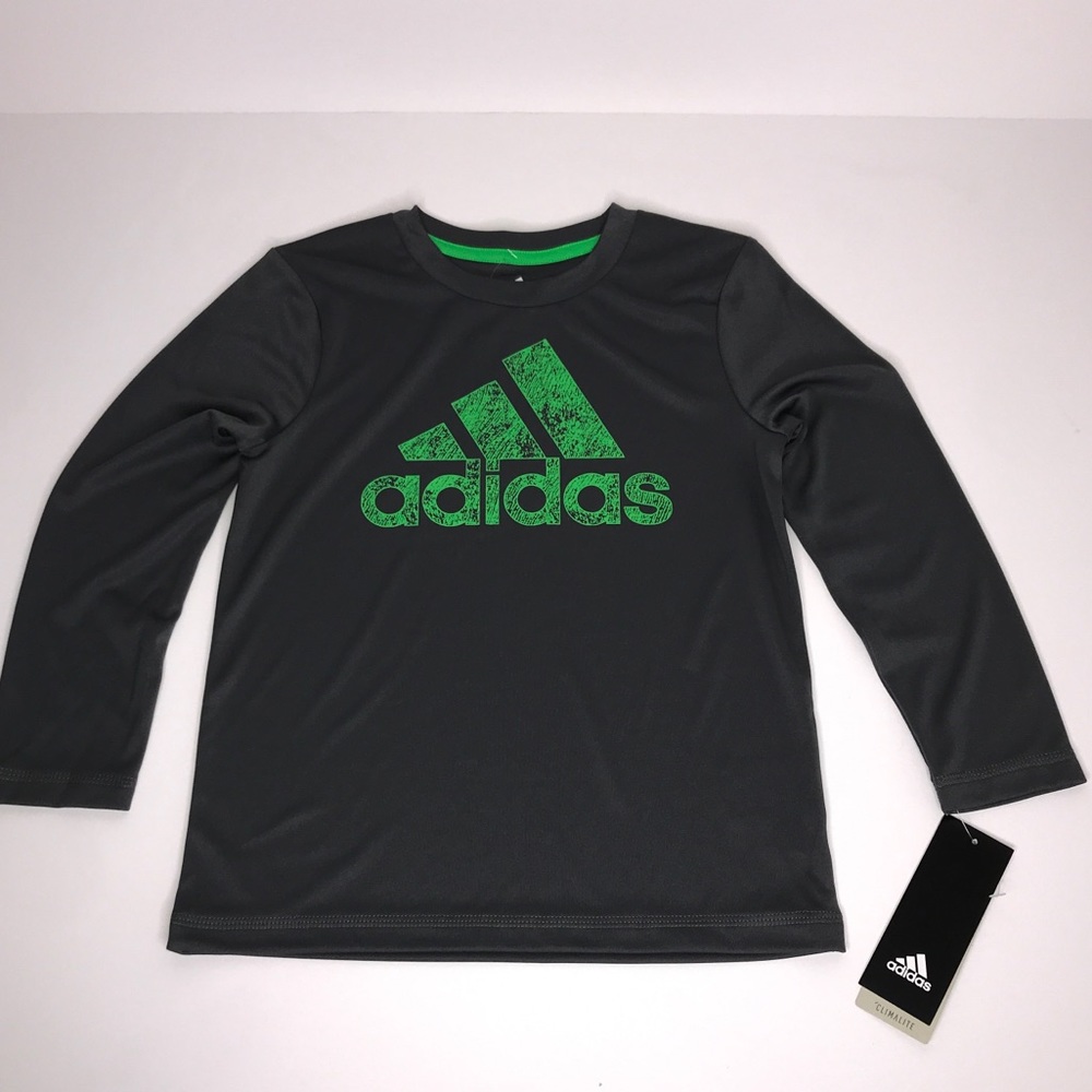 Adidas Boys Climalite Long Sleeve Tee 
Size: 5‎